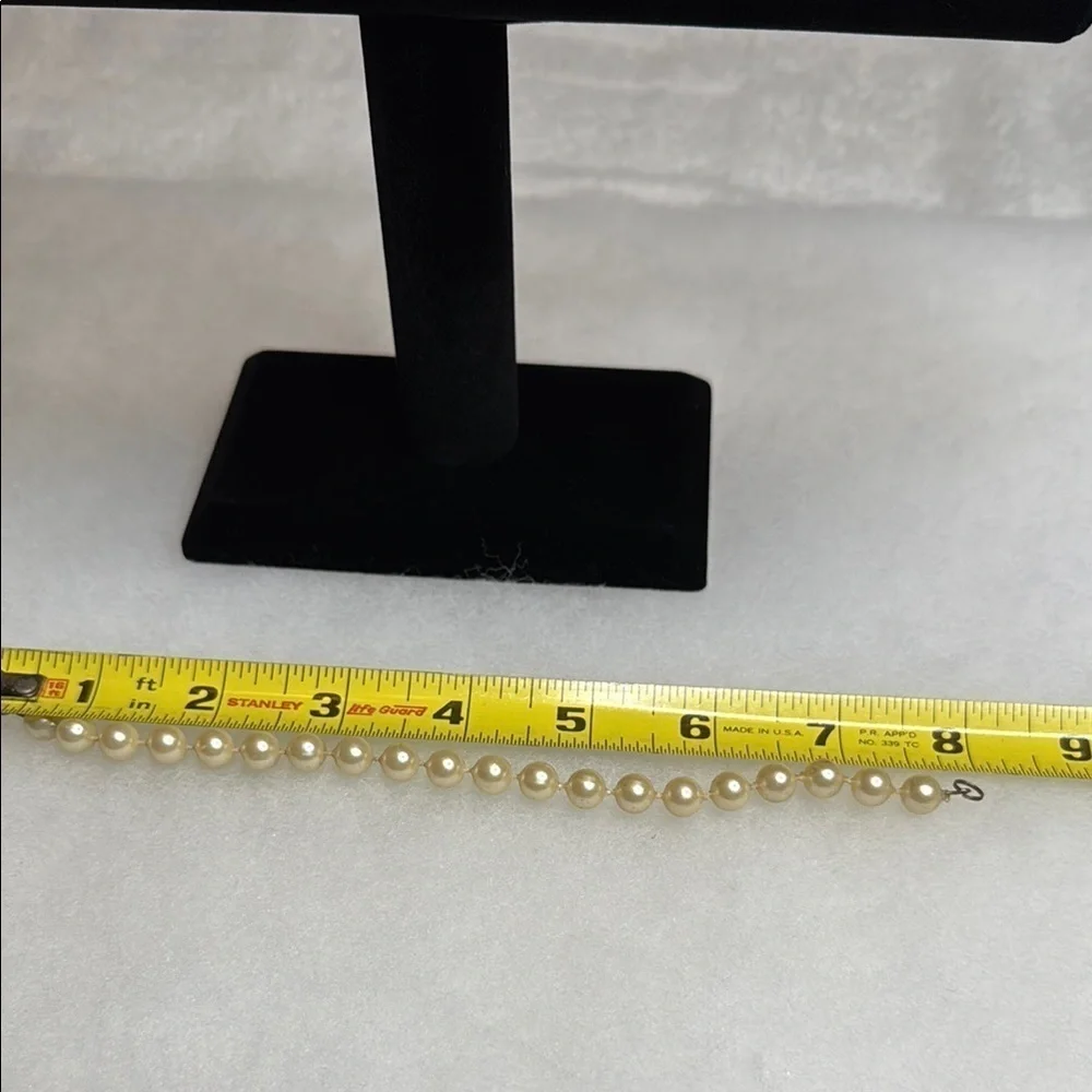 Vintage Cream Pearl Bracelet Lot C3